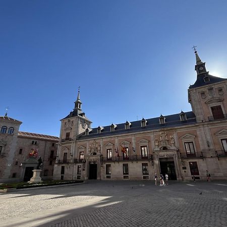 Dplace To Be - Amazing Apartments In Historic Center Madrid Bagian luar foto