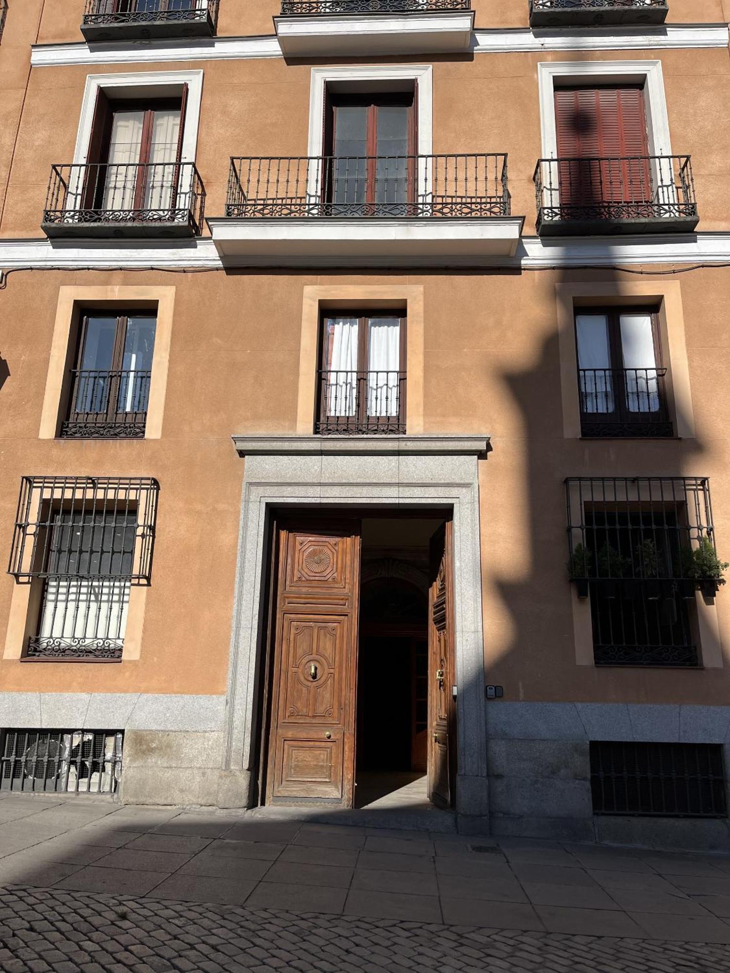 Dplace To Be - Amazing Apartments In Historic Center Madrid Bagian luar foto