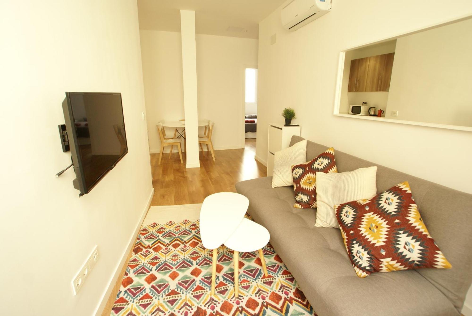 Dplace To Be - Amazing Apartments In Historic Center Madrid Ruang foto