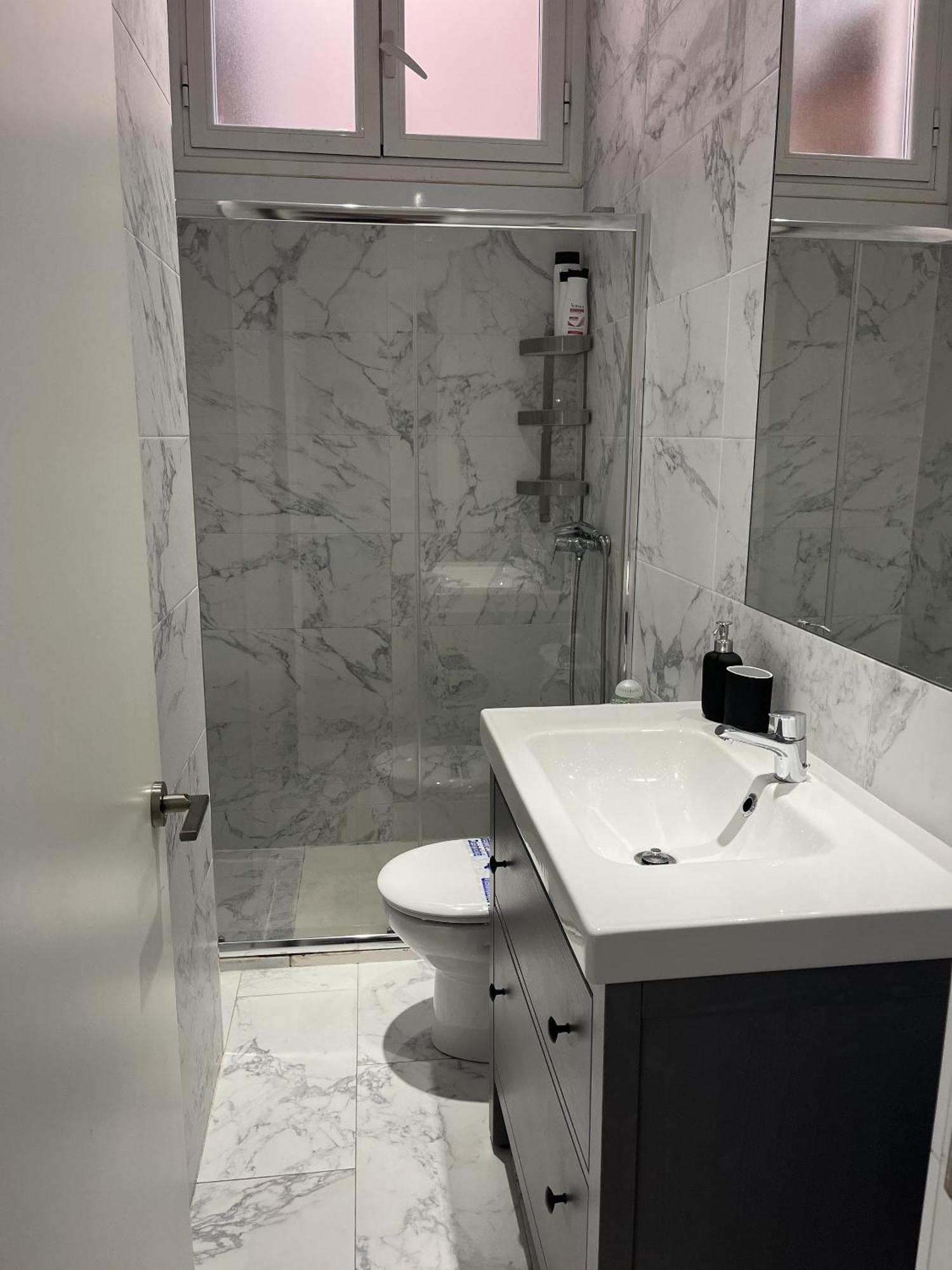 Dplace To Be - Amazing Apartments In Historic Center Madrid Ruang foto