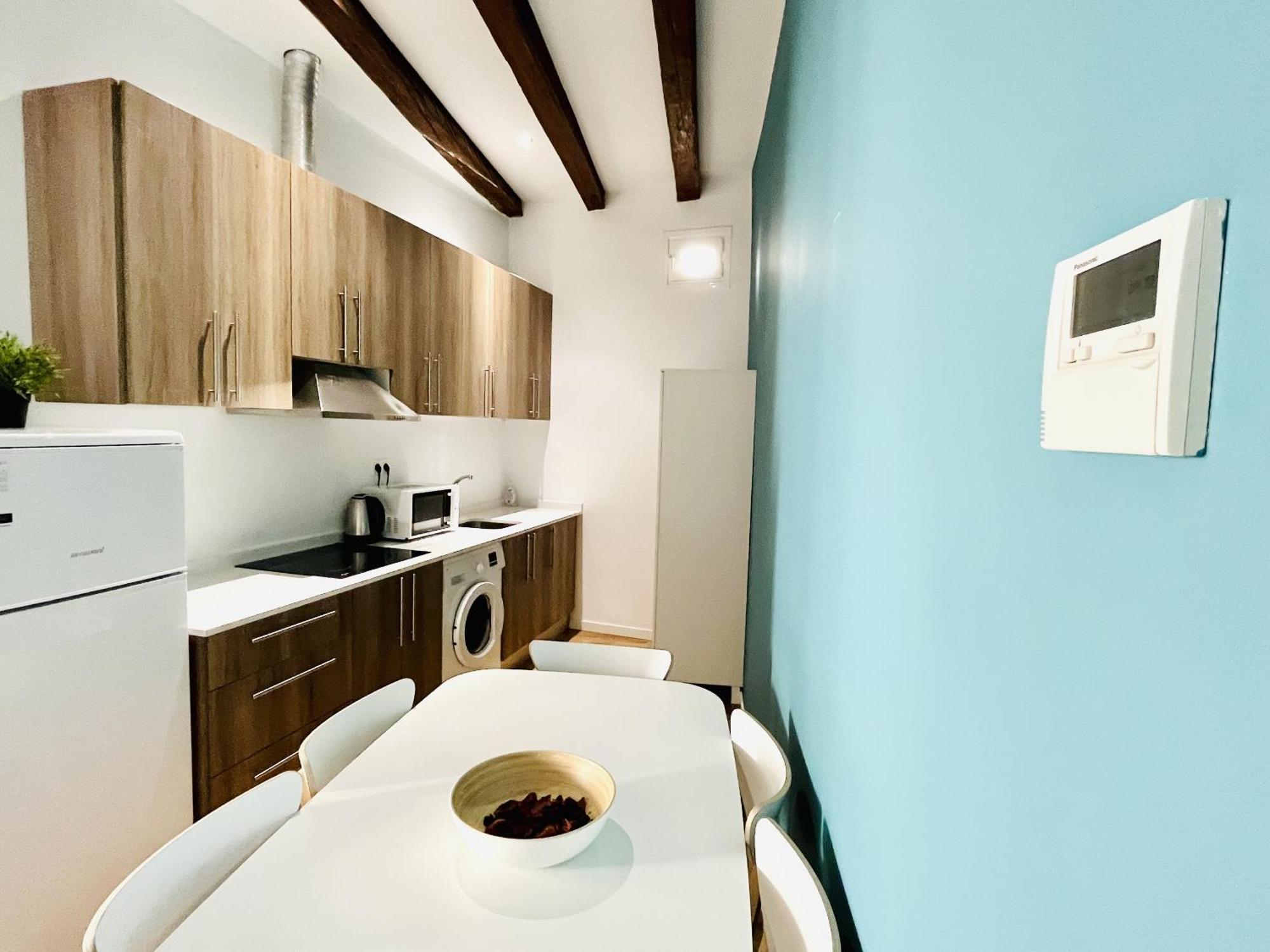 Dplace To Be - Amazing Apartments In Historic Center Madrid Ruang foto